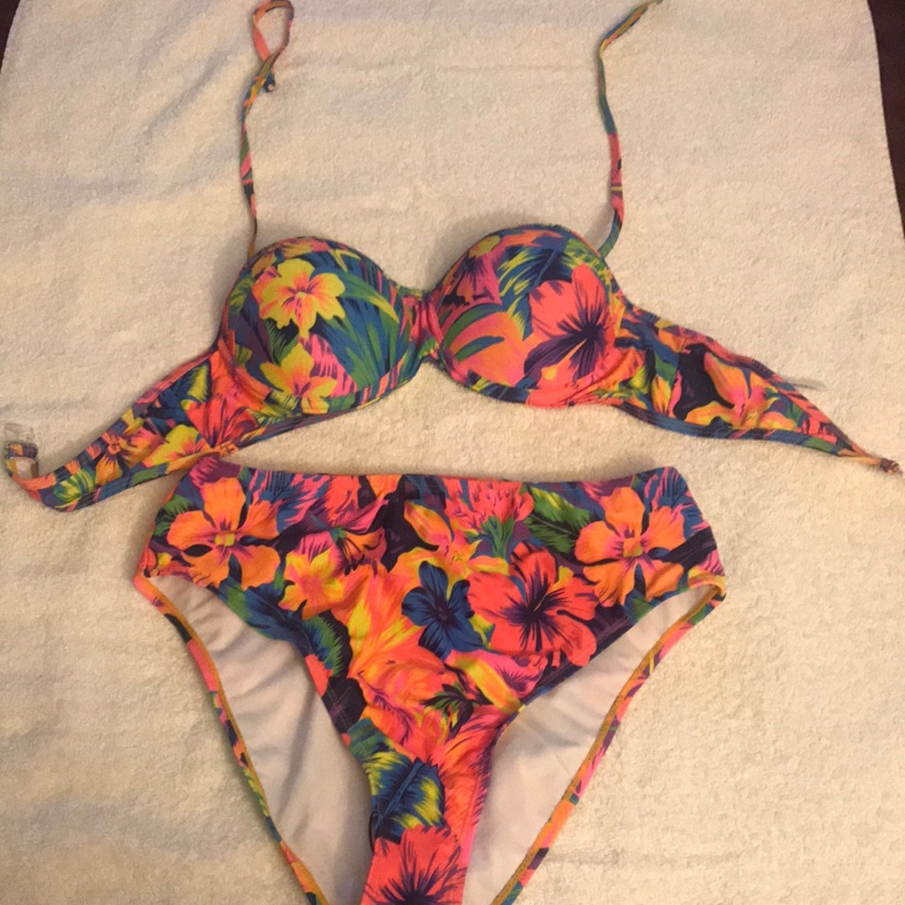 Brand New High Waist briefs with Push up top.